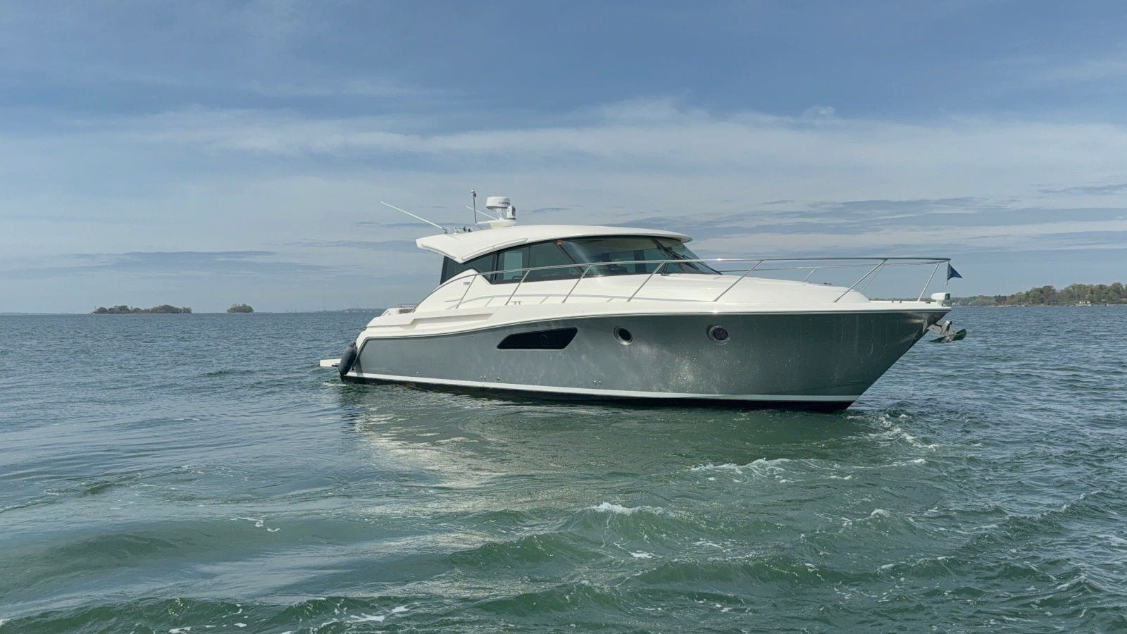2016 Tiara Yachts C44 Coupe