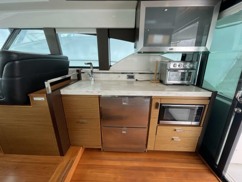 44' 2016 Tiara Yachts C44 Coupe