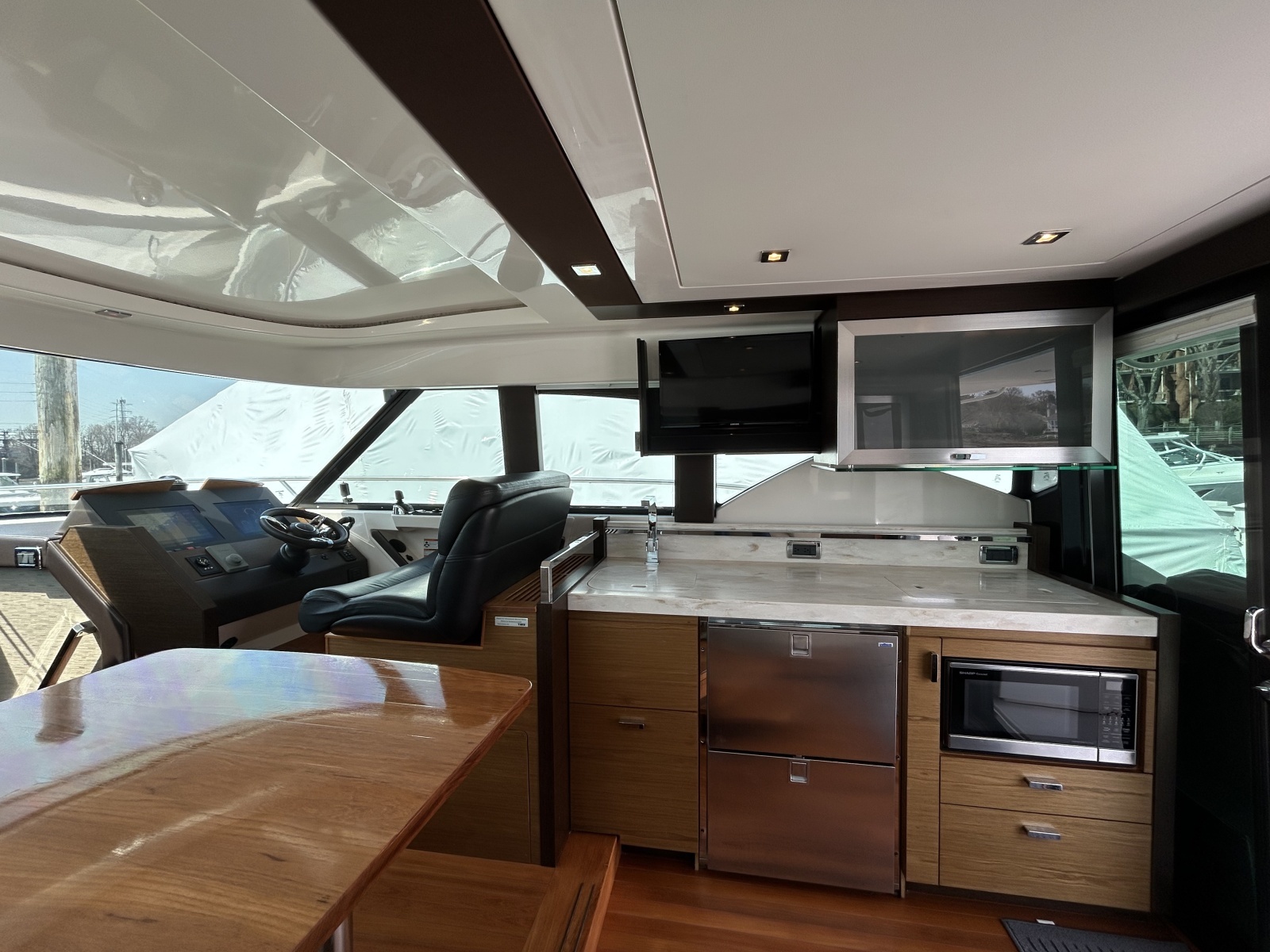 2016 Tiara Yachts C44 Coupe