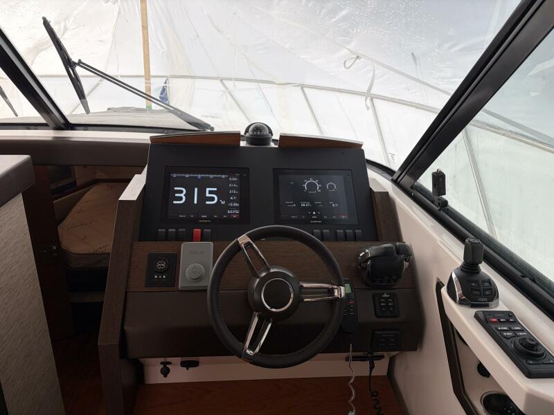 44' 2016 Tiara Yachts C44 Coupe