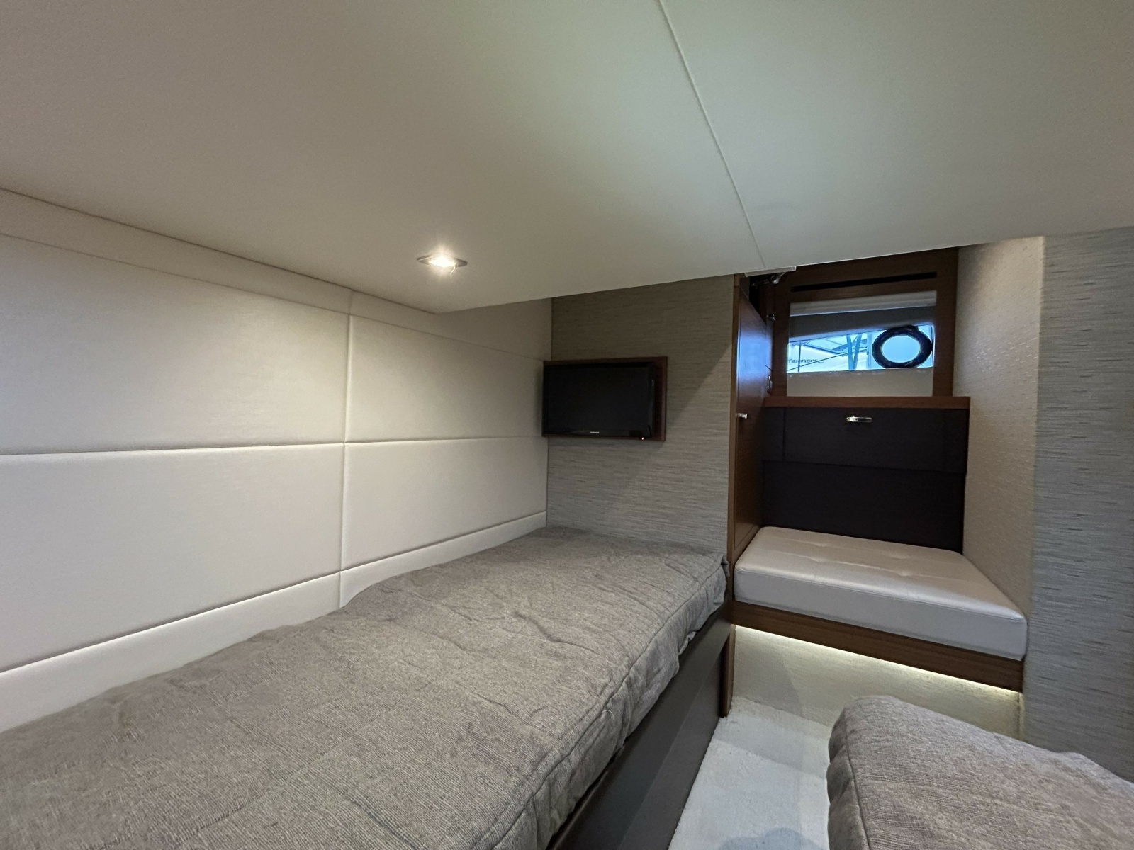 44ft Tiara Yachts Yacht For Sale