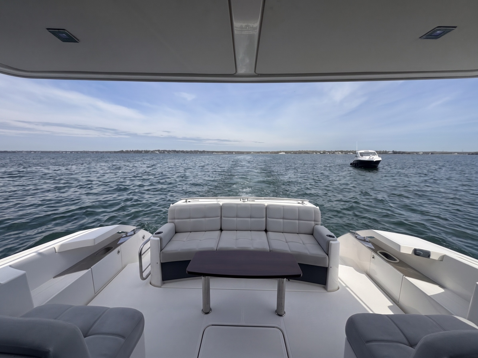 2016 Tiara Yachts C44 Coupe