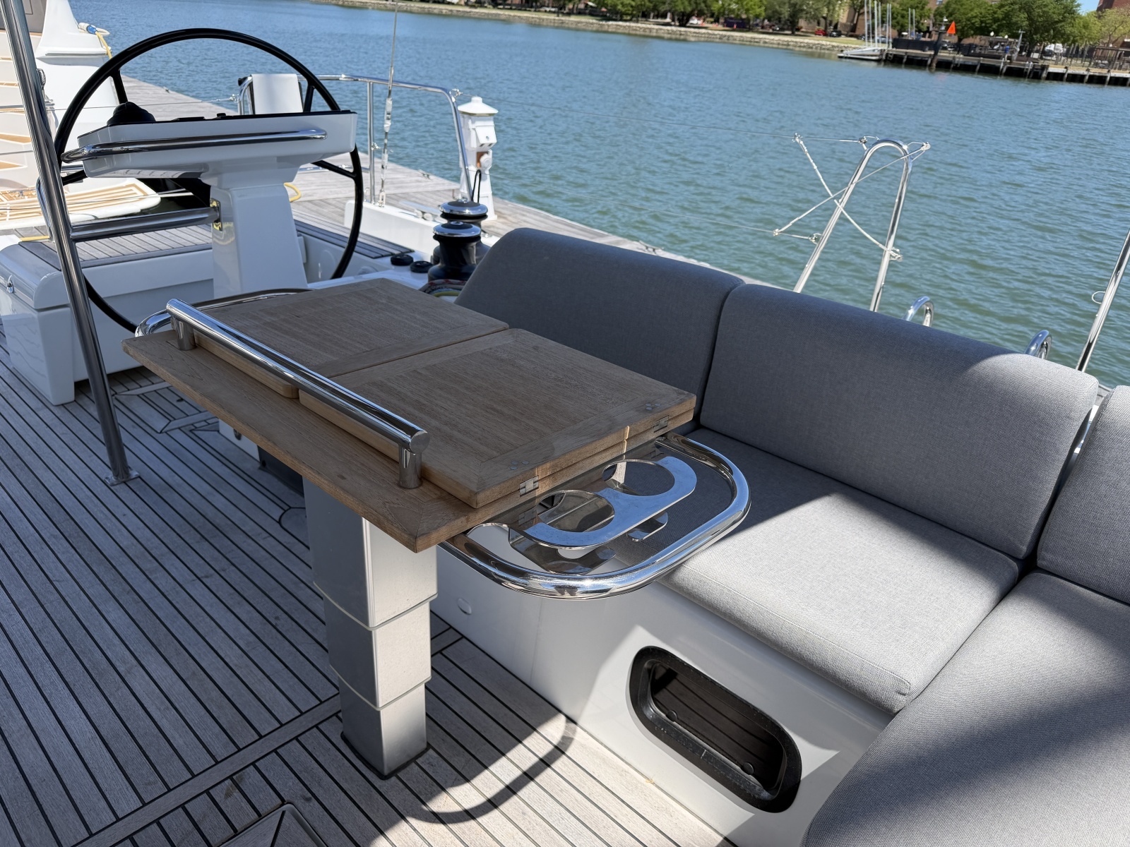 Circe 54ft Beneteau Yacht For Sale