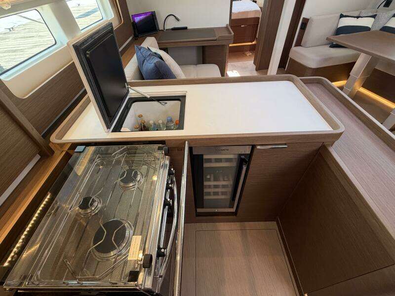 Circe 54ft Beneteau Yacht For Sale