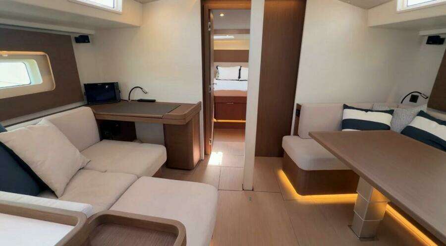 Circe 54ft Beneteau Yacht For Sale