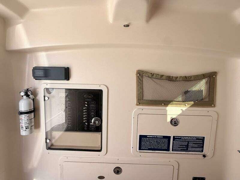 REPOWERED 33ft Grady White Yacht For Sale