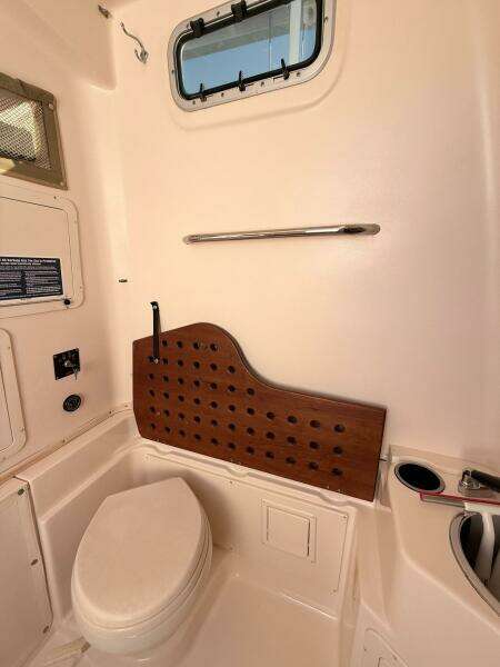 REPOWERED 33ft Grady White Yacht For Sale