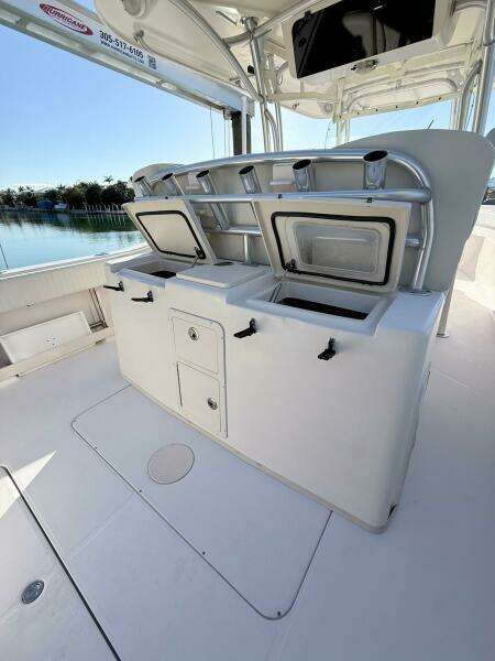 REPOWERED 33ft Grady White Yacht For Sale