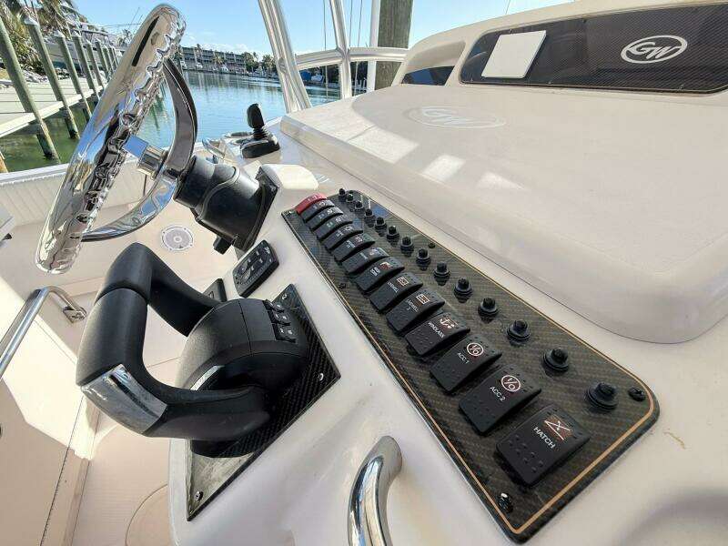 REPOWERED 33ft Grady White Yacht For Sale