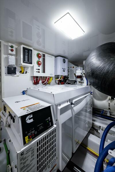 48' 2023 Viking Sport Tower