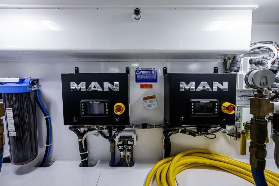 48' 2023 Viking Sport Tower