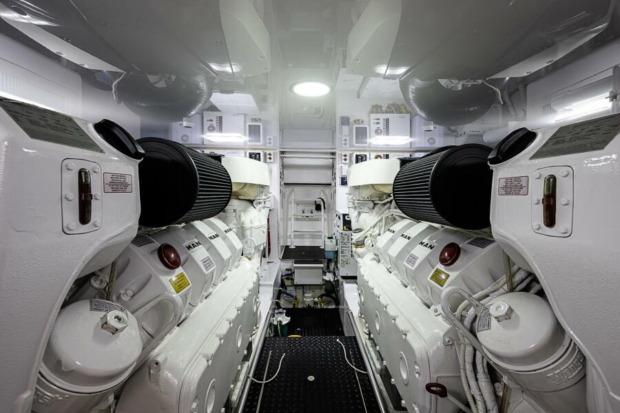 48' 2023 Viking Sport Tower