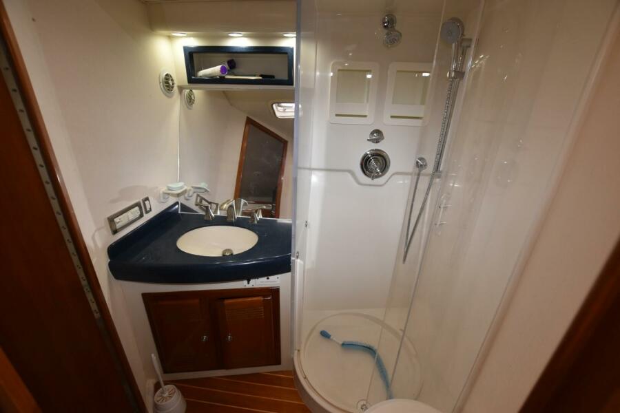 45' 1998 Cabo 45 Express Fisherman