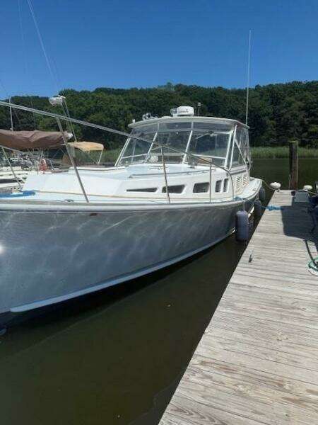HALF SHELL 40ft Dyer Yacht For Sale