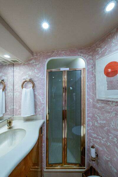 Viking 48 - Sweet Melissa - Master Stateroom Head