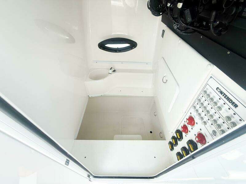 Fast Cash 32ft Contender Yacht For Sale