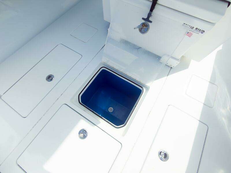 Fast Cash 32ft Contender Yacht For Sale