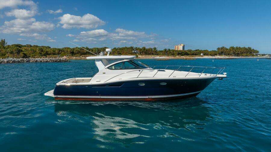 Blue Pearl 42ft Tiara Yachts Yacht For Sale