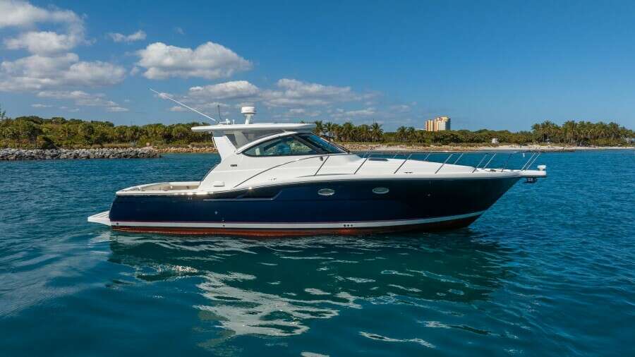 Blue Pearl 42ft Tiara Yachts Yacht For Sale