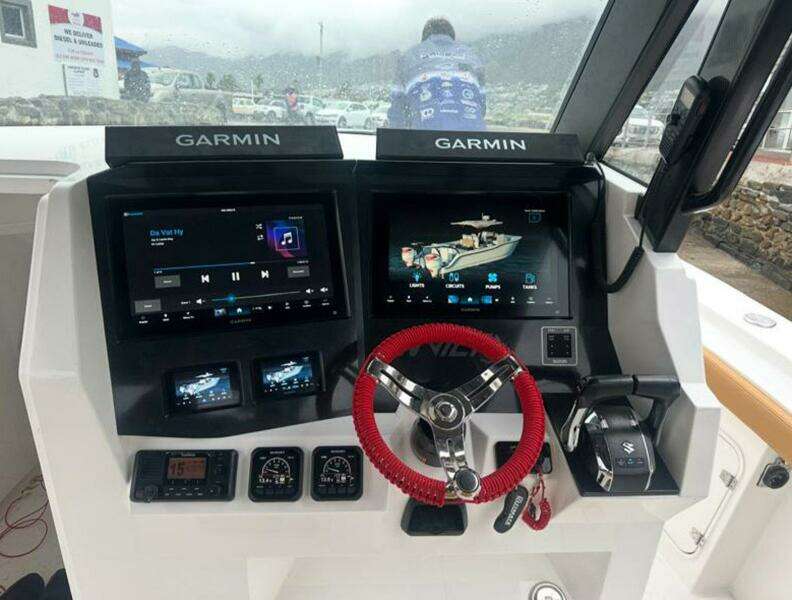 29ft MVI Yacht For Sale