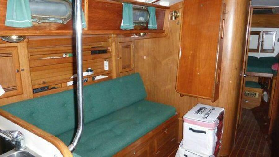 36' 1987 Cape Dory Cape Dory 36