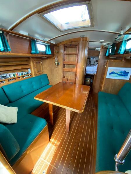 36' 1987 Cape Dory Cape Dory 36