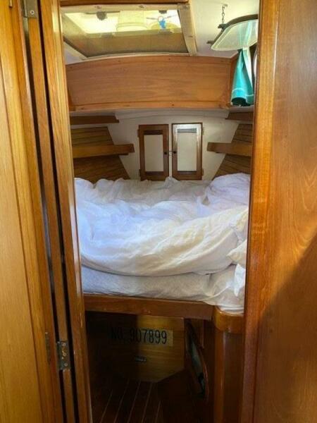 36' 1987 Cape Dory Cape Dory 36