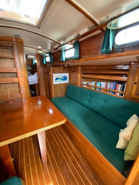 36' 1987 Cape Dory Cape Dory 36