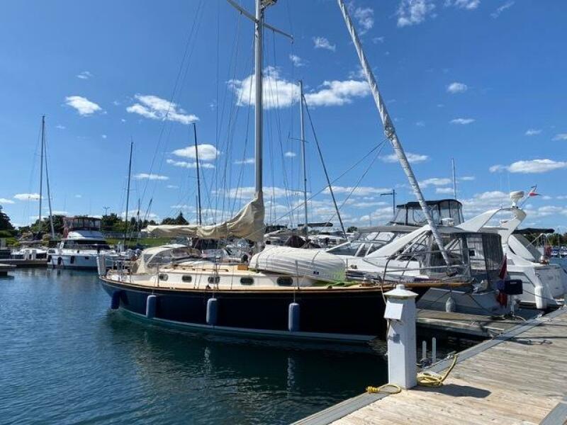 36' 1987 Cape Dory Cape Dory 36