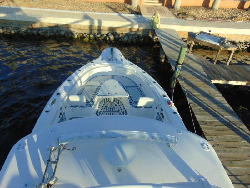 39' 2019 Stamas 390 Tarpon