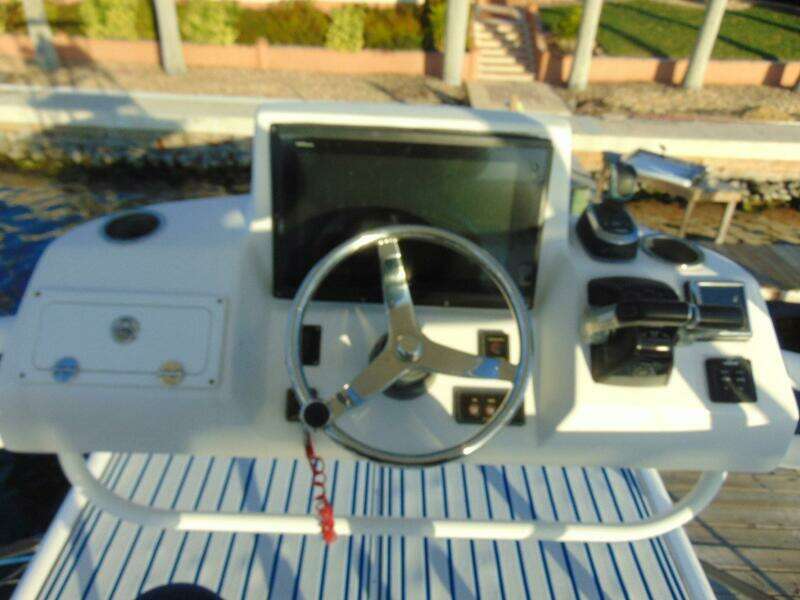 HOOKEN UP 39ft Stamas Yacht For Sale