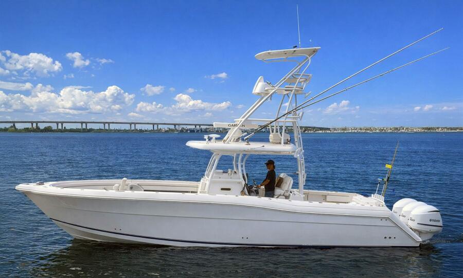39' 2019 Stamas 390 Tarpon