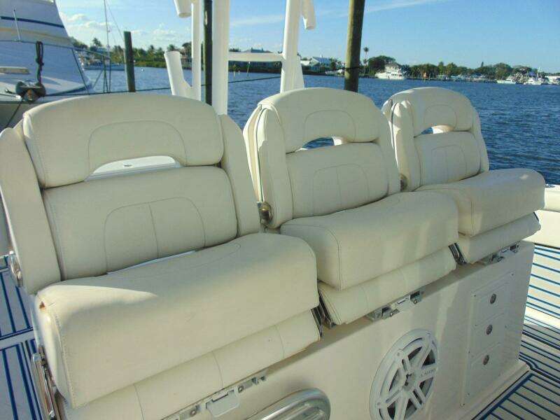 HOOKEN UP 39ft Stamas Yacht For Sale