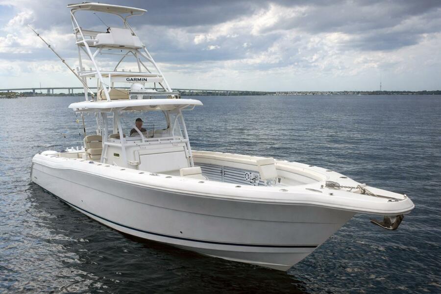 39' 2019 Stamas 390 Tarpon