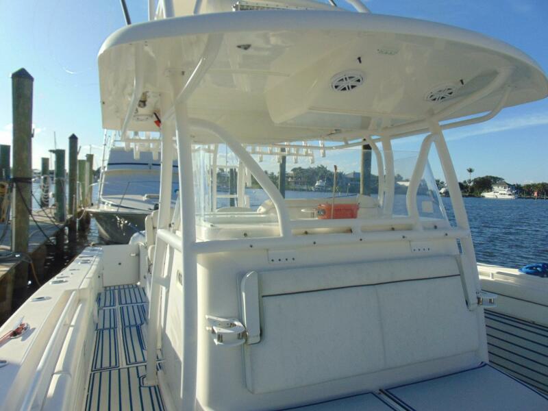 39' 2019 Stamas 390 Tarpon