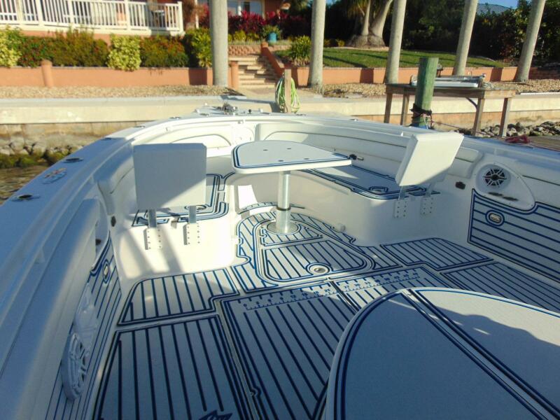 39' 2019 Stamas 390 Tarpon