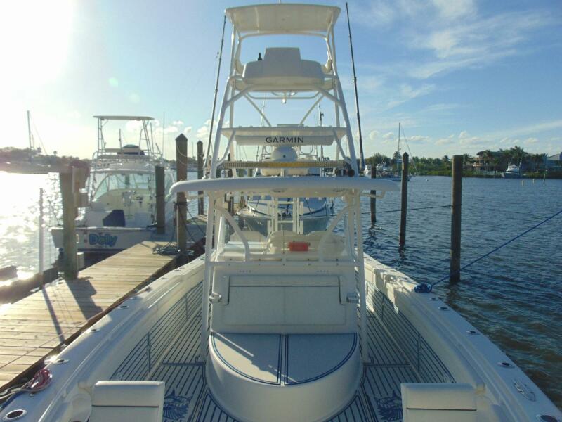 39' 2019 Stamas 390 Tarpon