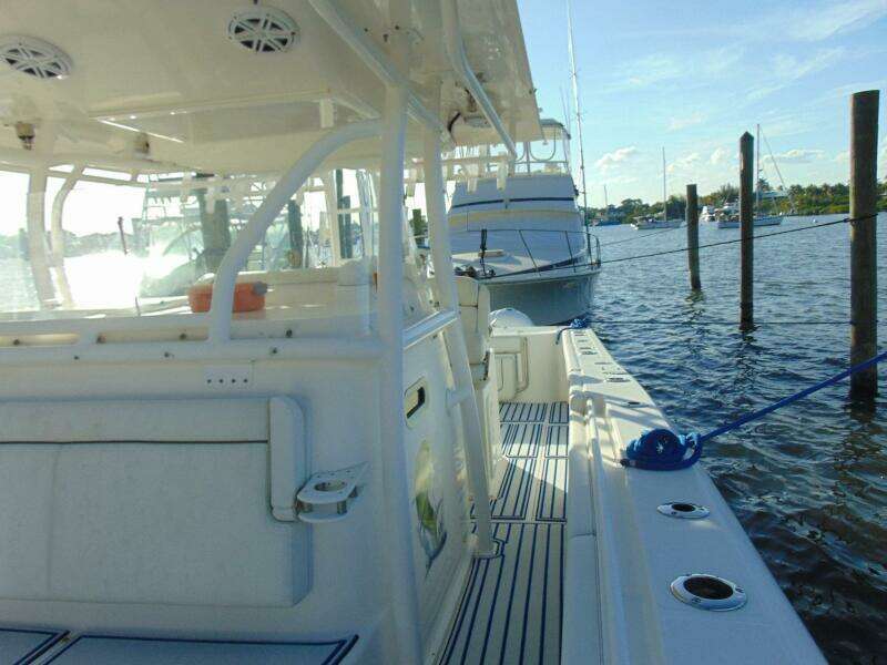 HOOKEN UP 39ft Stamas Yacht For Sale