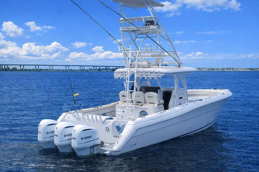 39' 2019 Stamas 390 Tarpon