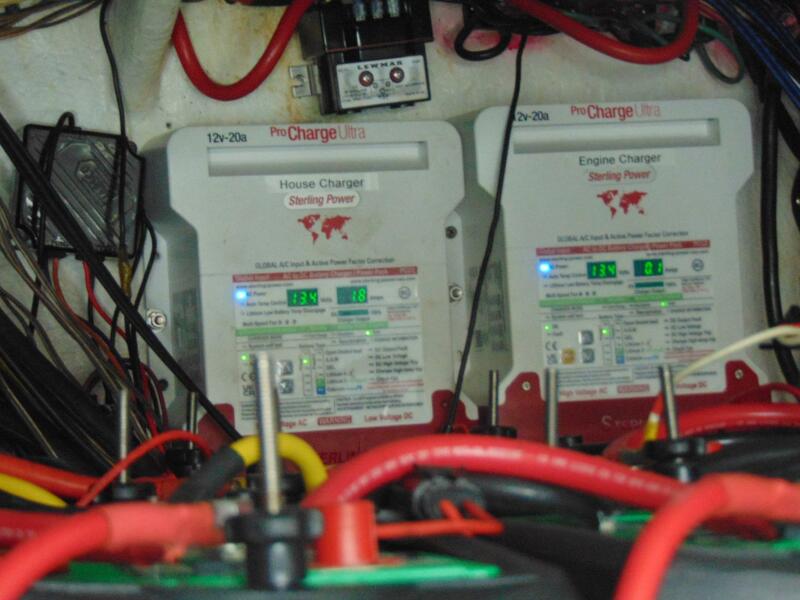 39' 2019 Stamas 390 Tarpon