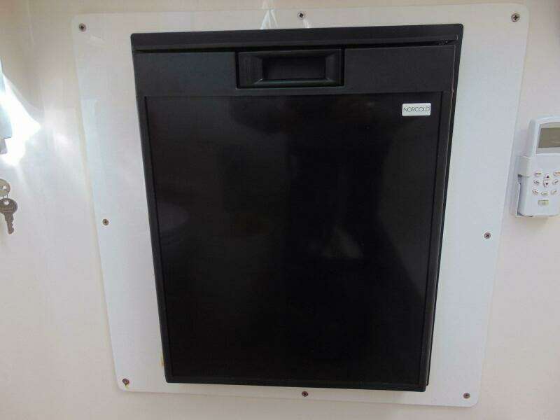 HOOKEN UP 39ft Stamas Yacht For Sale