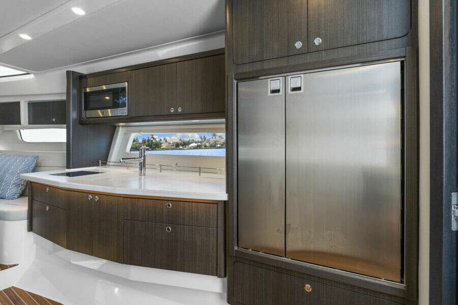 50ft Intrepid Yacht For Sale