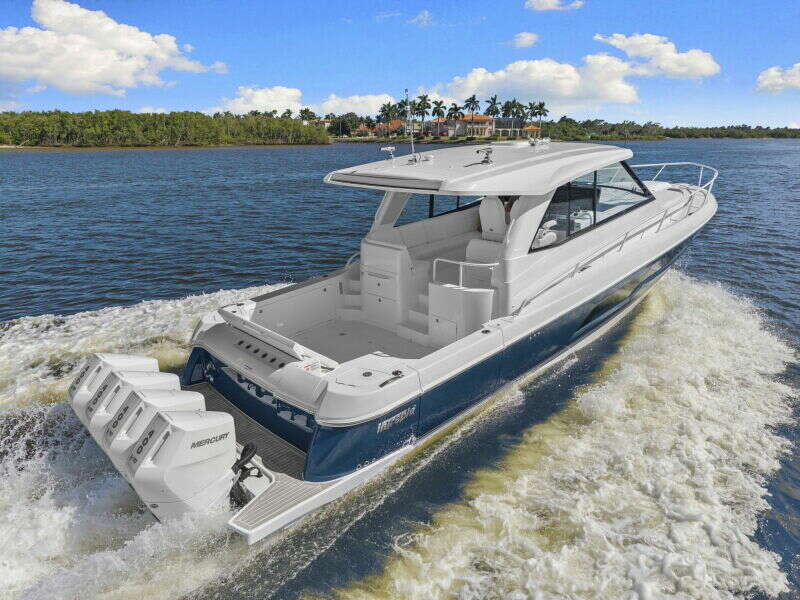 50ft Intrepid Yacht For Sale