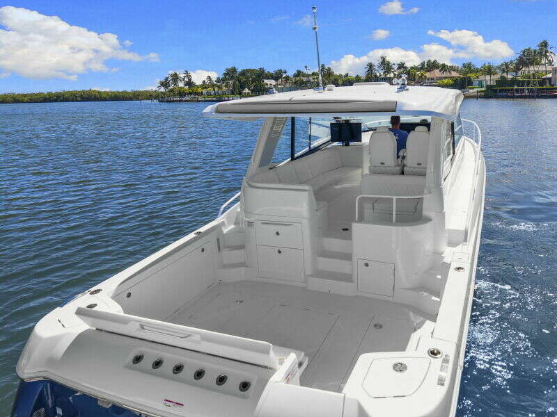 50ft Intrepid Yacht For Sale