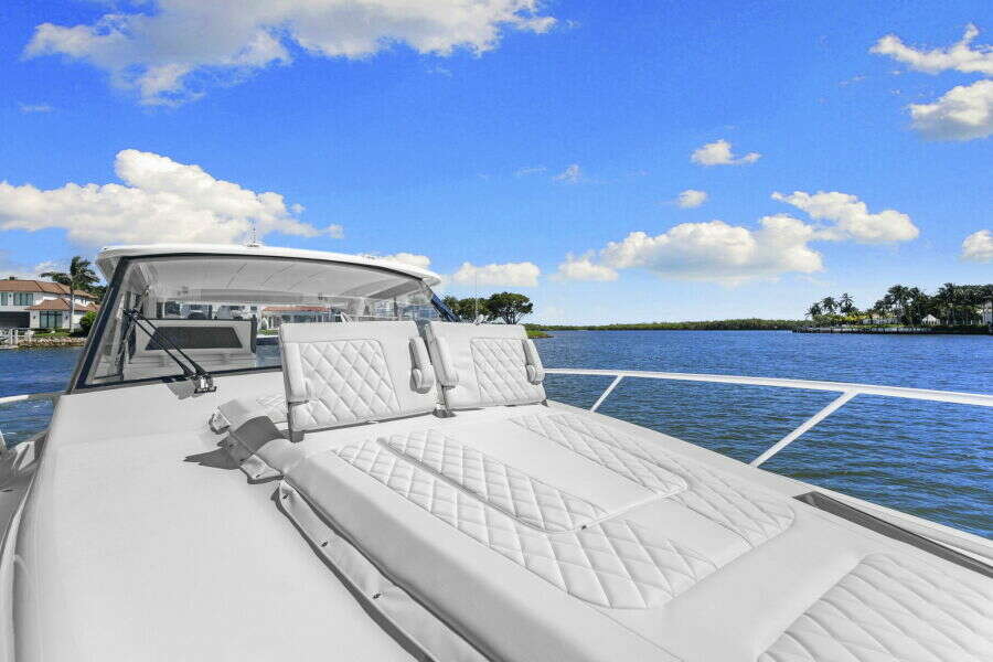 50ft Intrepid Yacht For Sale