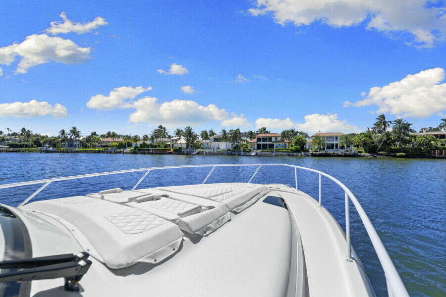 50ft Intrepid Yacht For Sale