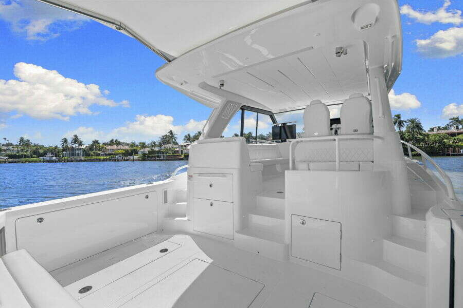 50ft Intrepid Yacht For Sale