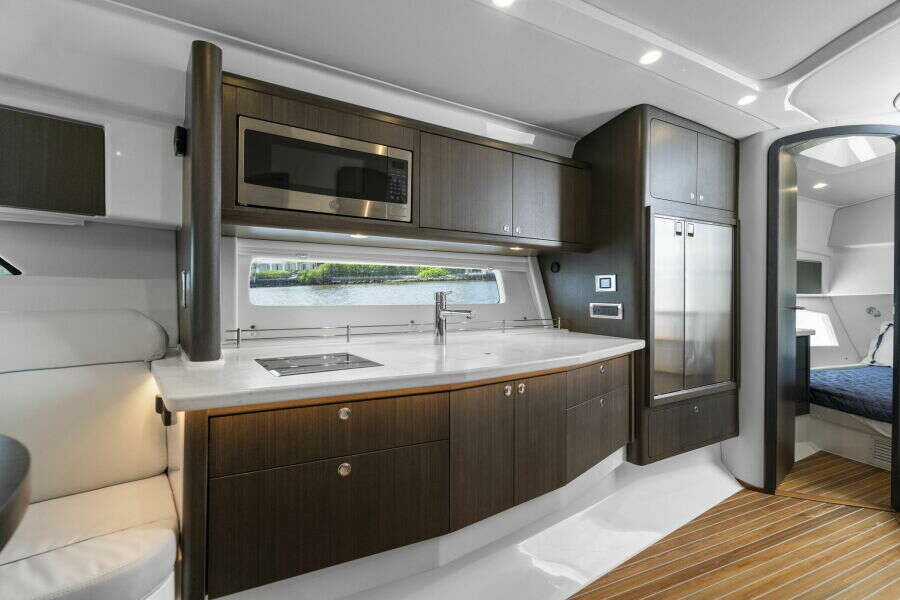 50ft Intrepid Yacht For Sale