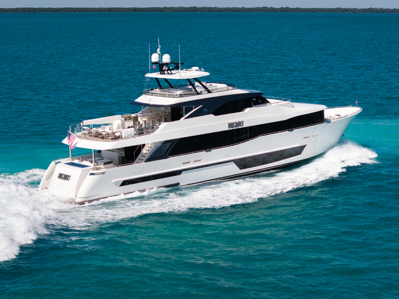 120' 2022 Ocean Alexander 37 L