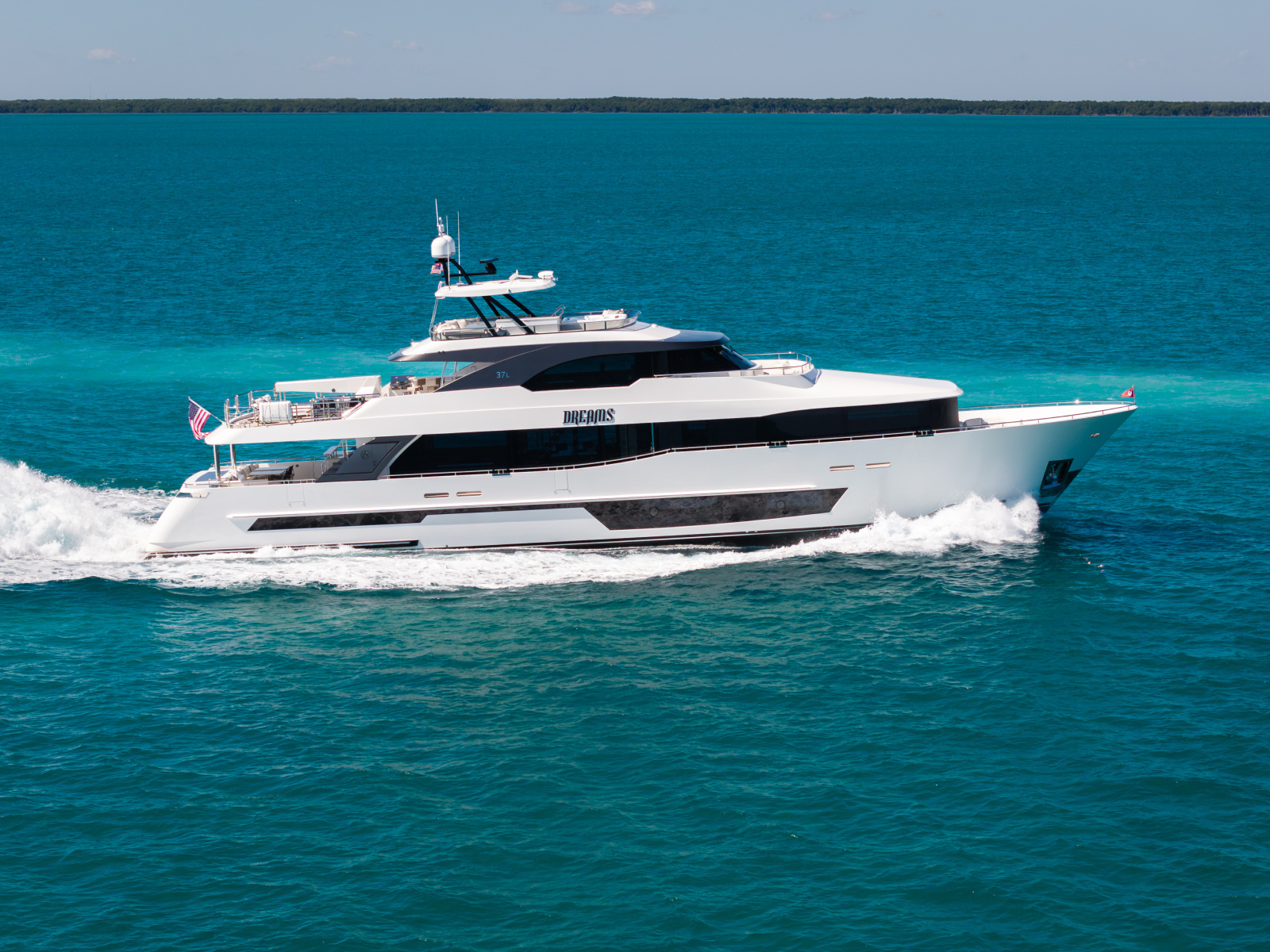 2022 Ocean Alexander 37L
